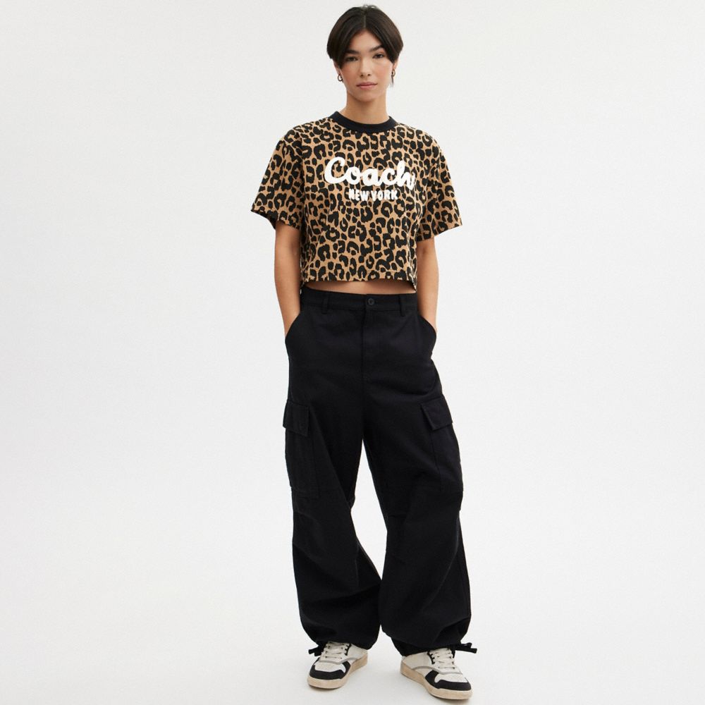 Magliette Donna Coach Leopard Cursive Signature Cropped Leopardate | ITFDI502