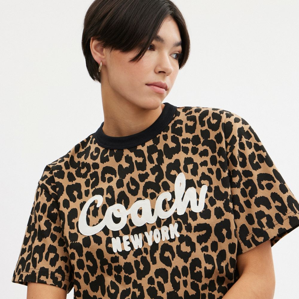 Magliette Donna Coach Leopard Cursive Signature Cropped Leopardate | ITFDI502